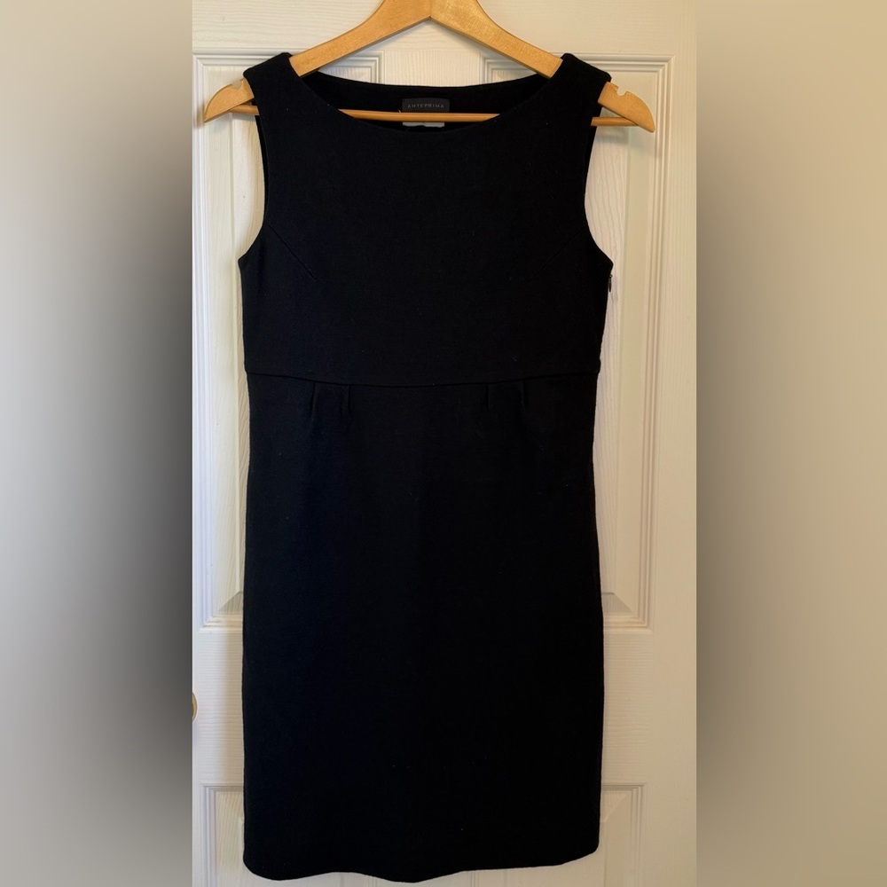 Chic Anteprima Black Sleeveless Mini Dress